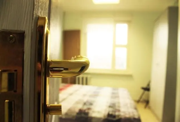 Tek Büyük Yataklı Oda, Ortak Banyo