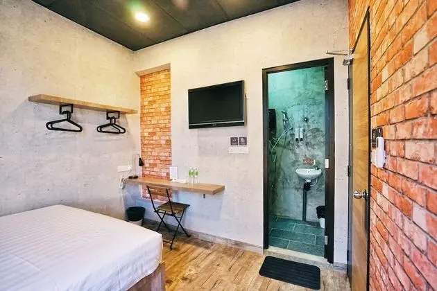 Standard Room with Window