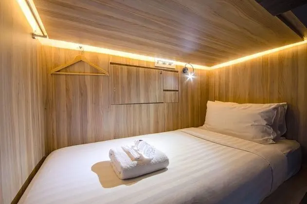 Oda (4 Premium Beds Capsule)