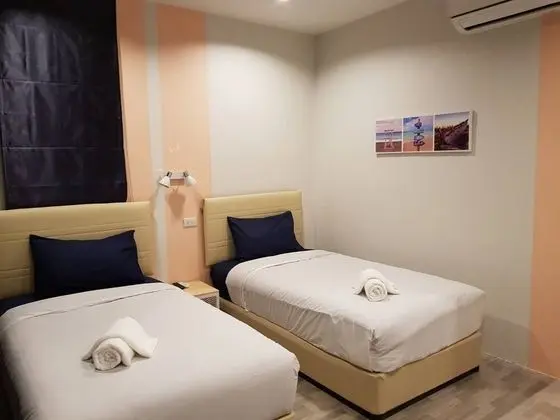Standard Twin Room