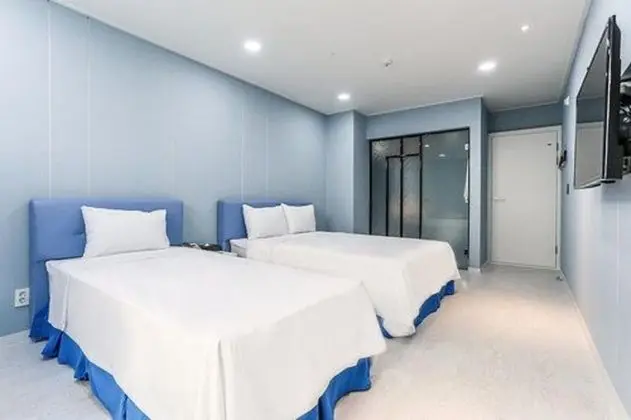 Standard İki Ayrı Yataklı Oda (Extra Duvet cost KRW 20,000)