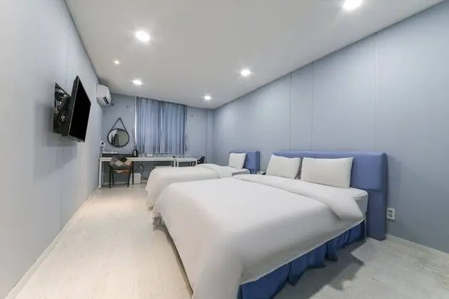 Standard İki Ayrı Yataklı Oda (Extra Duvet cost KRW 20,000)