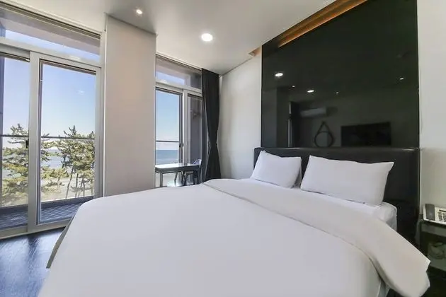 Standard Oda, Okyanus Manzaralı (Extra Duvet cost KRW 20,000)