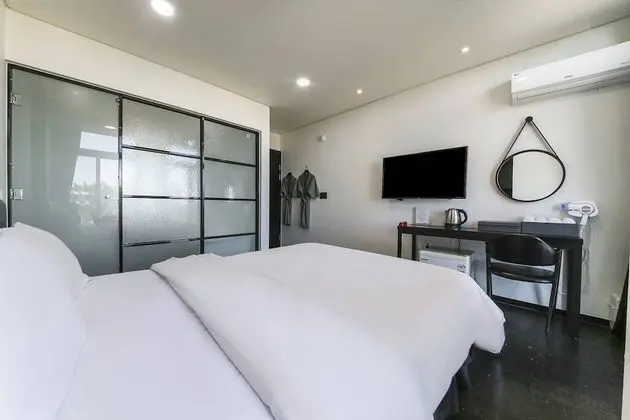 Standard Oda, Okyanus Manzaralı (Extra Duvet cost KRW 20,000)