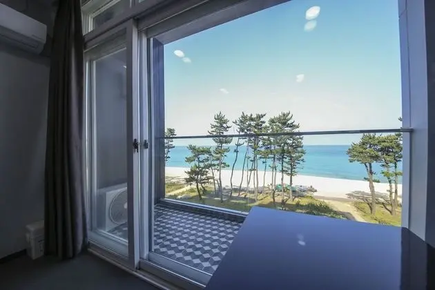 Standard Oda, Okyanus Manzaralı (Extra Duvet cost KRW 20,000)