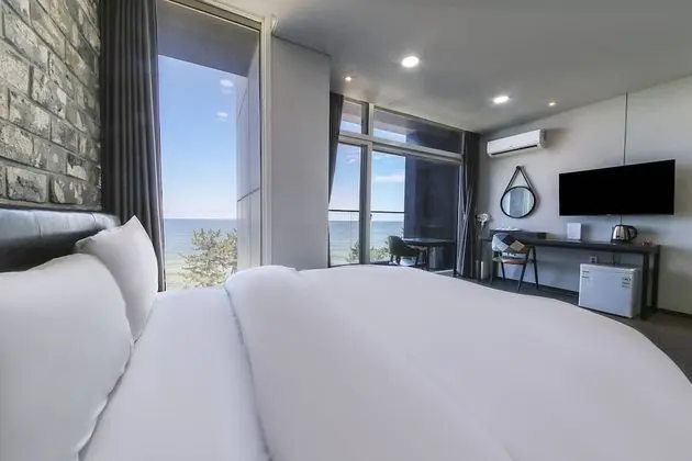 VIP Room, Ocean View (Extra Duvet cost KRW10,000, Mixed Gender not allowed for more than 3)