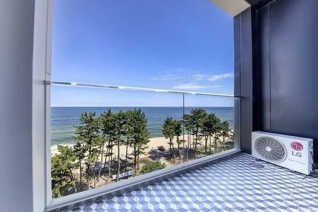 VIP Room, Ocean View (Extra Duvet cost KRW10,000, Mixed Gender not allowed for more than 3)