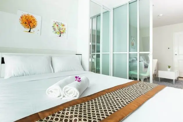 Studio with kitchenette