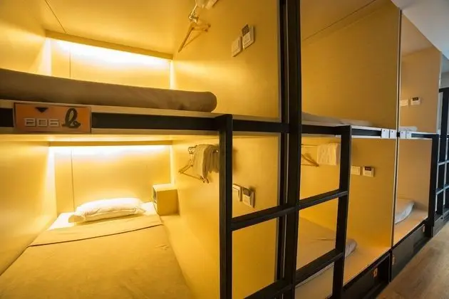 Private 6 beds (Share Bathroom)