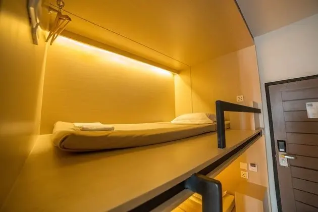 Private 8 beds (Share Bathroom)