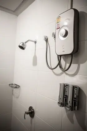 Private 8 beds (Share Bathroom)