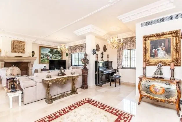 Villa, 5 Yatak Odası, Kişiye Özel Havuzlu