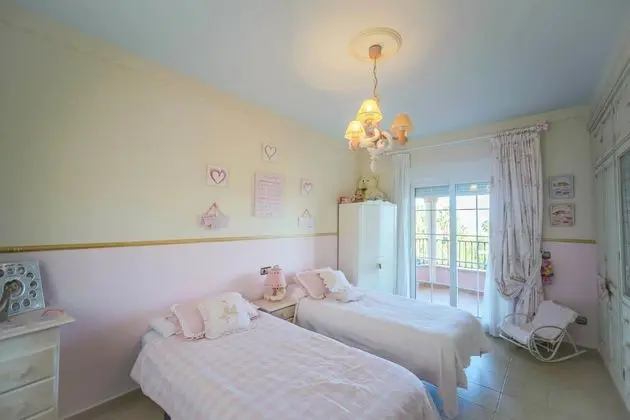 Villa, 4 Yatak Odası, Kişiye Özel Havuzlu