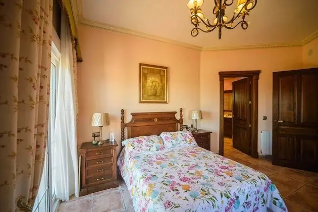 Villa, 4 Yatak Odası, Kişiye Özel Havuzlu
