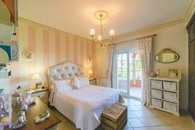 Villa, 4 Yatak Odası, Kişiye Özel Havuzlu