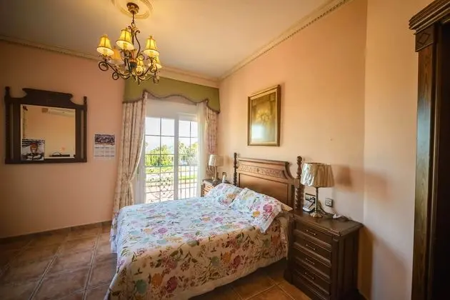 Villa, 4 Yatak Odası, Kişiye Özel Havuzlu