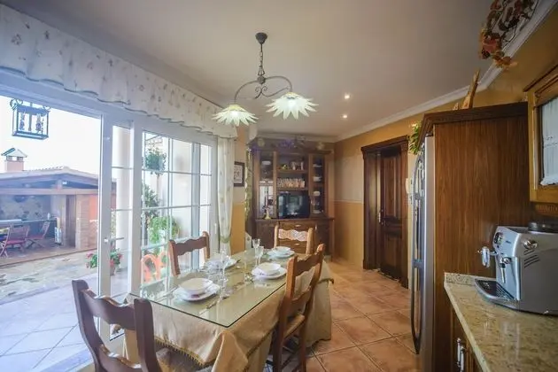 Villa, 4 Yatak Odası, Kişiye Özel Havuzlu