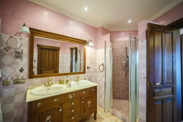 Villa, 4 Yatak Odası, Kişiye Özel Havuzlu
