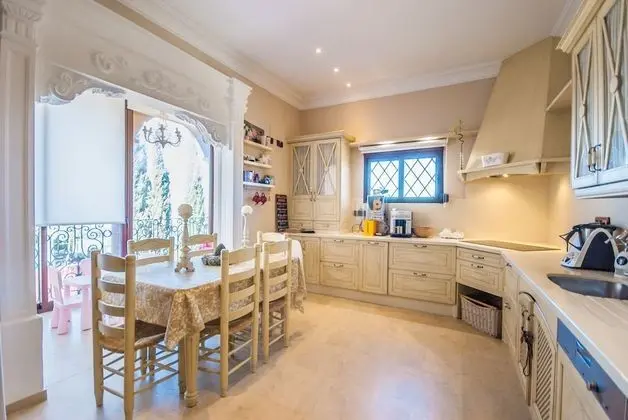 Villa, 5 Yatak Odası, Kişiye Özel Havuzlu