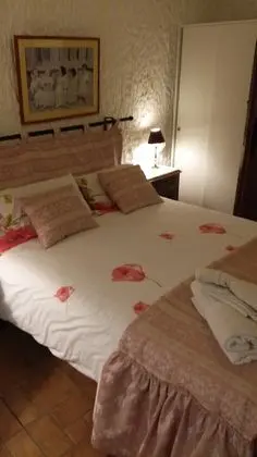 Classic Tek Büyük Yataklı Oda