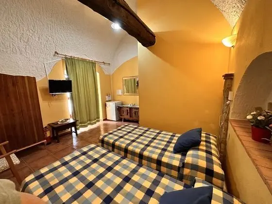 Traditional İki Ayrı Yataklı Oda