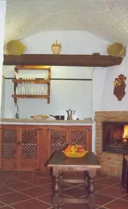 Ev, 2 Yatak Odası (Cave 2+2)