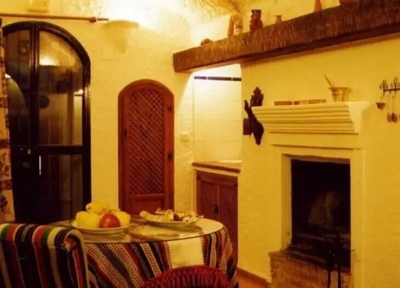 Ev, 2 Yatak Odası (Cave 2+2)