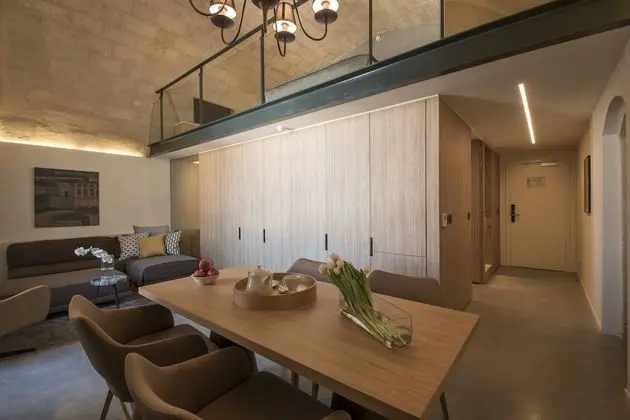 Grand Harbour Suite