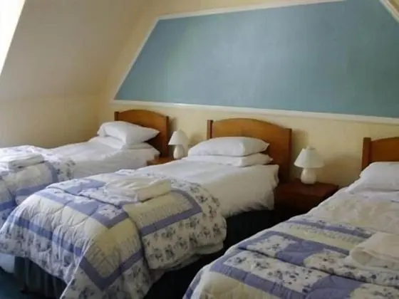 Üç Kişilik Oda, Banyolu/Duşlu