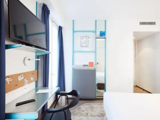 Standard Tek Büyük Yataklı Oda