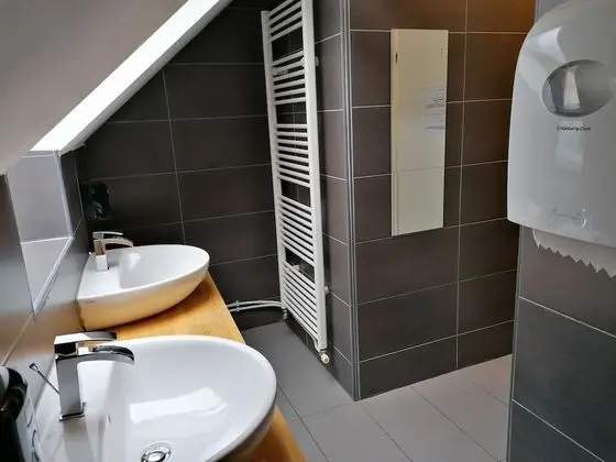 Family Dört Kişilik Oda (with shared bathroom)