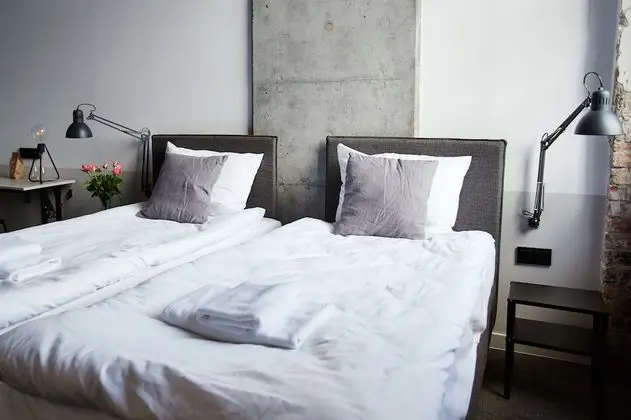 Comfort Tek Büyük Yataklı Oda