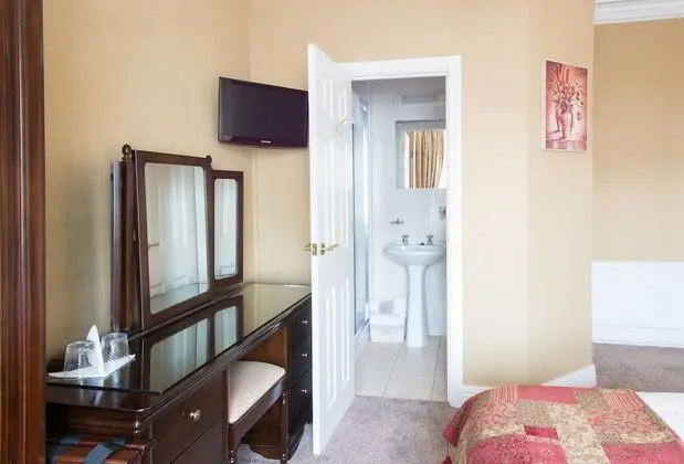 Deluxe Tek Büyük Yataklı Oda, Banyolu/Duşlu