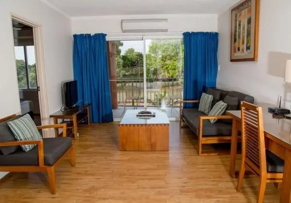 Standard Apart Daire, 1 Yatak Odası (Free Wi-Fi & Parking)