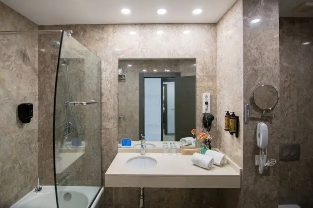 Deluxe Oda, Kısmi Deniz Manzaralı