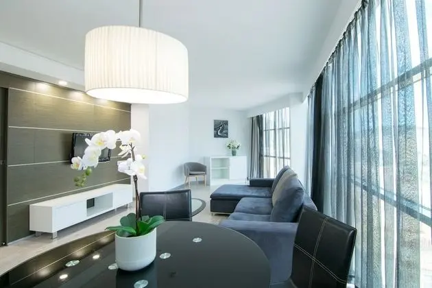 Junior Süit, Kısmi Deniz Manzaralı