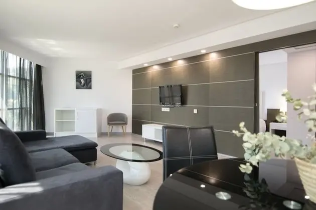 Junior Süit, Kısmi Deniz Manzaralı