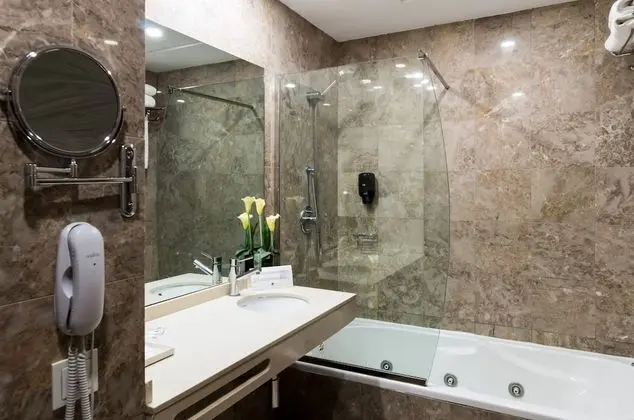 Junior Süit, Kısmi Deniz Manzaralı