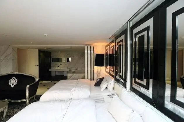 Diamond Plus Room