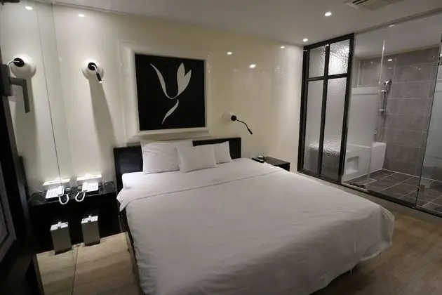 Deluxe Double Room (Fri & Sat Check in 8pm)