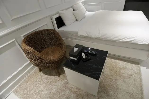 Deluxe Double Room (Fri & Sat Check in 8pm)