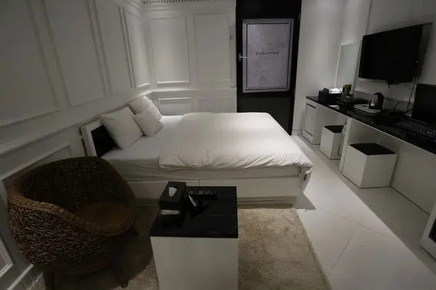 Deluxe Double Room (Fri & Sat Check in 8pm)