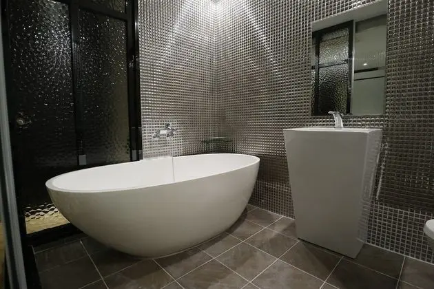 Deluxe Double Room (Fri & Sat Check in 8pm)