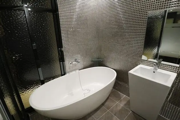Deluxe Double Room (Fri & Sat Check in 8pm)