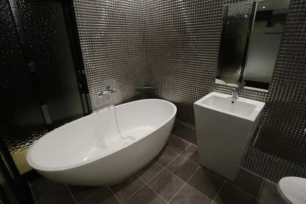 Deluxe Double Room (Fri & Sat Check in 8pm)