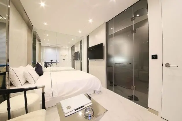 Premier Room (Netflix Available / 1 Parking Lot per Room)