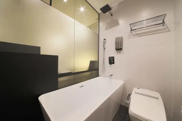 Premier Room (Netflix Available / 1 Parking Lot per Room)