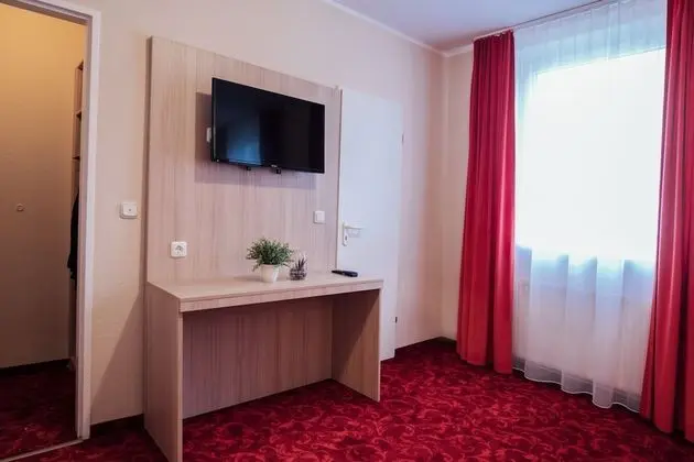 Basic Üç Kişilik Oda