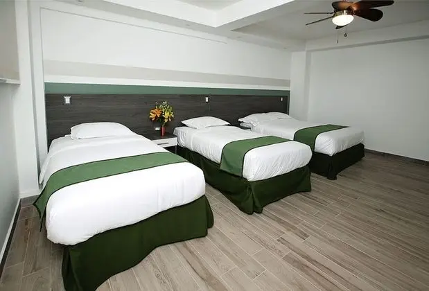 Deluxe Dört Kişilik Oda