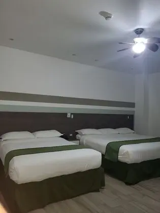 Deluxe Dört Kişilik Oda
